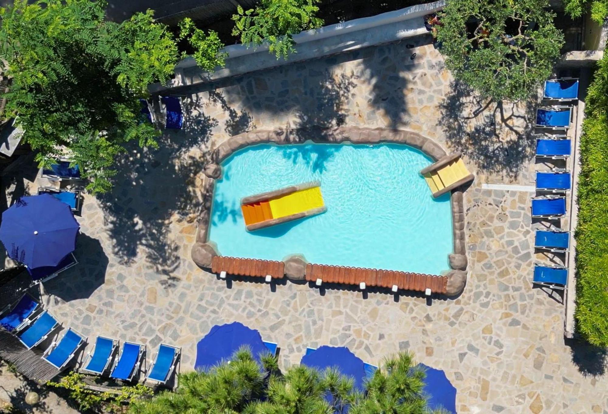 Village Camping Santa Fortunata - Campogaio ソレント エクステリア 写真
