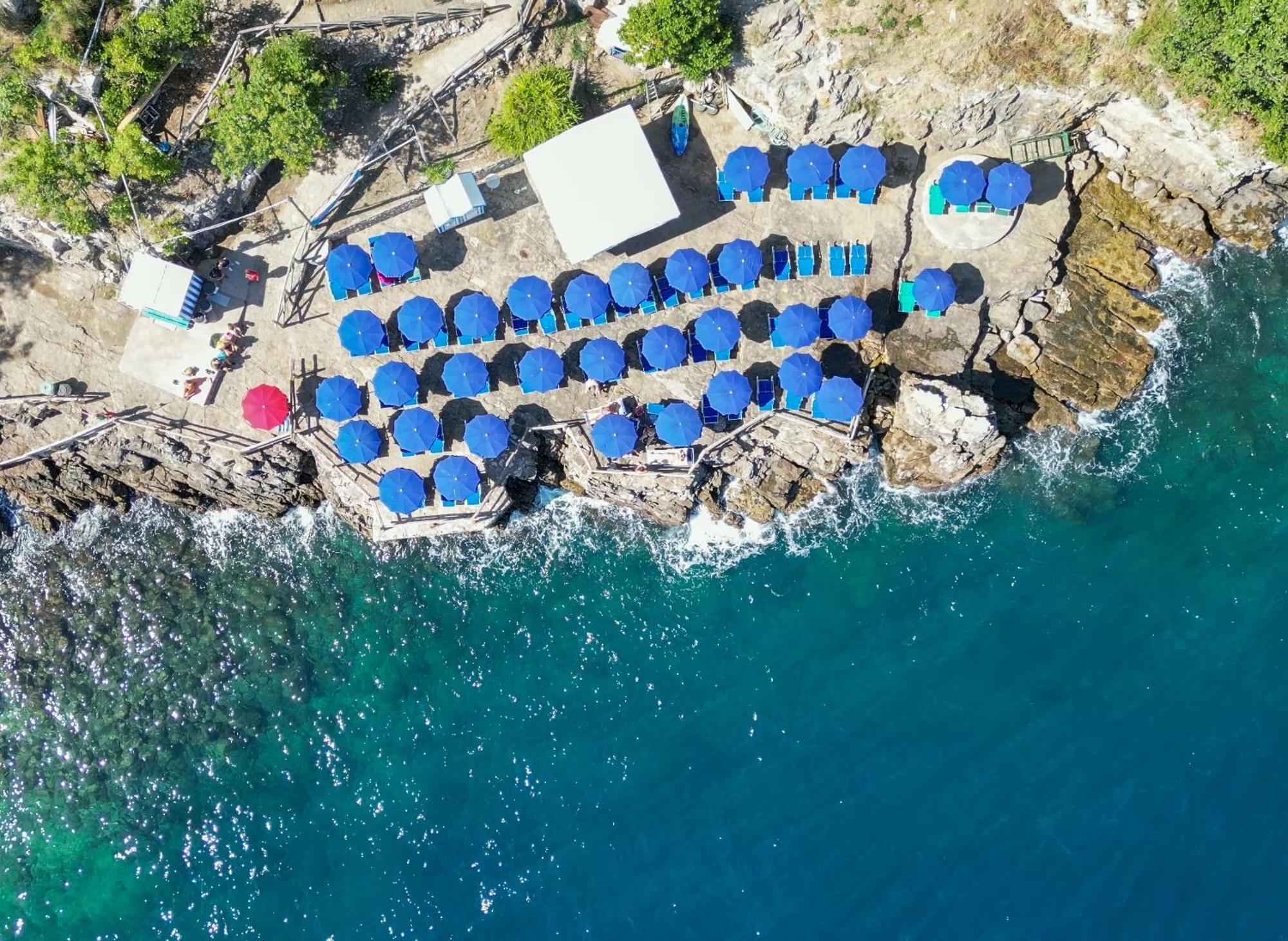 Village Camping Santa Fortunata - Campogaio ソレント エクステリア 写真